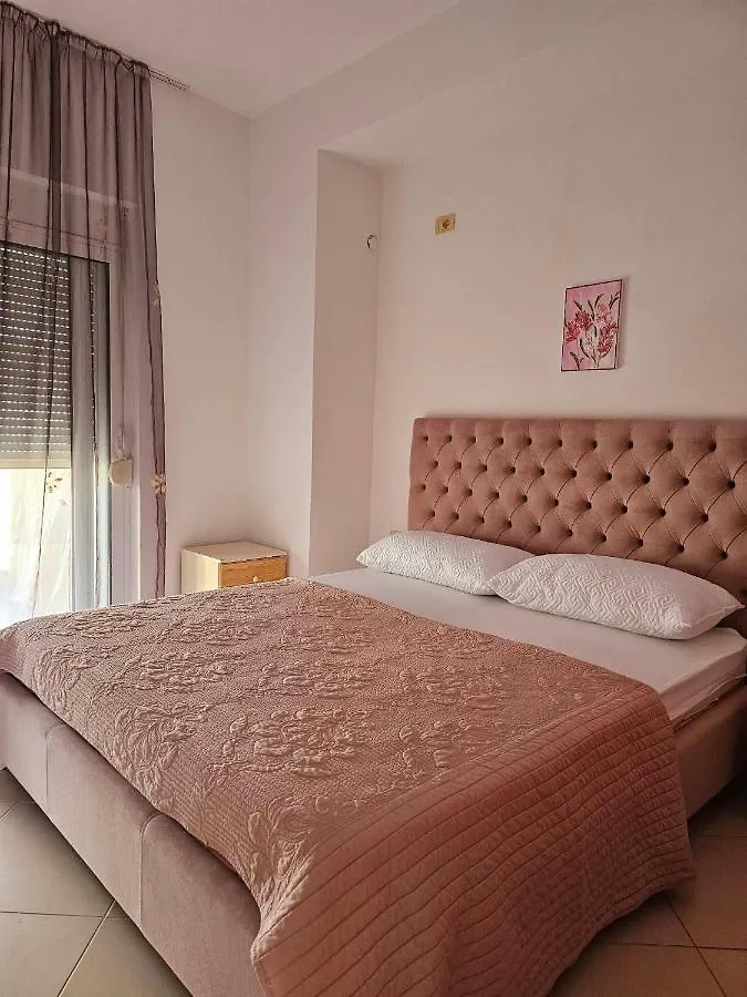 Sunshine Apartment Sarande 0*,  Albania