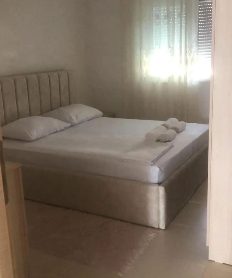 Sunshine Apartment Sarande